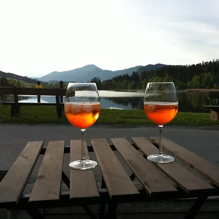 Jera Am Furtnerteich Hotel-ristorante&relax 酒店 3*
