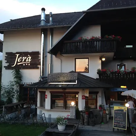 Jera Am Furtnerteich Hotel-ristorante&relax 酒店